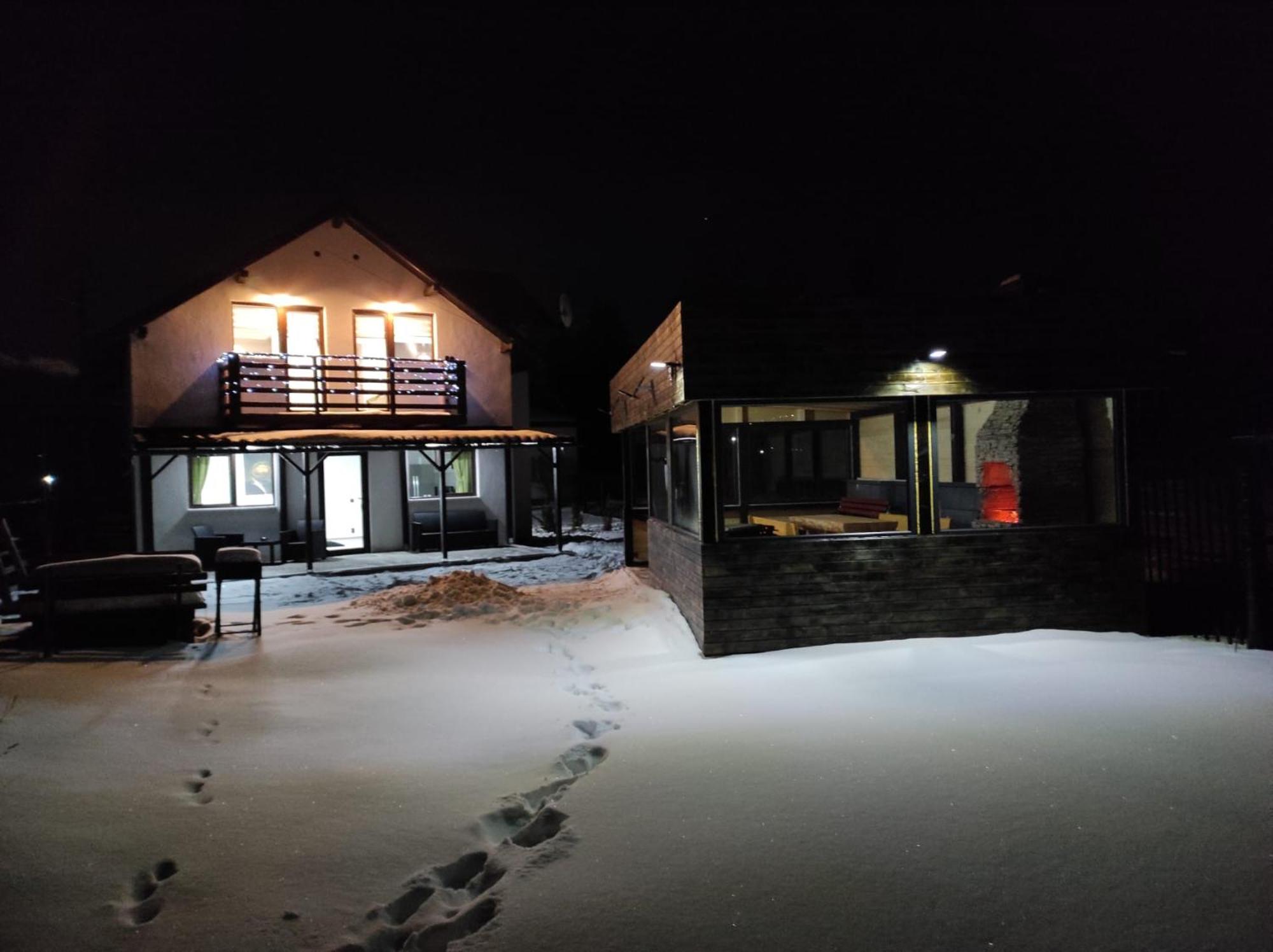 Vila Raisa Neagra Sarului Exteriör bild