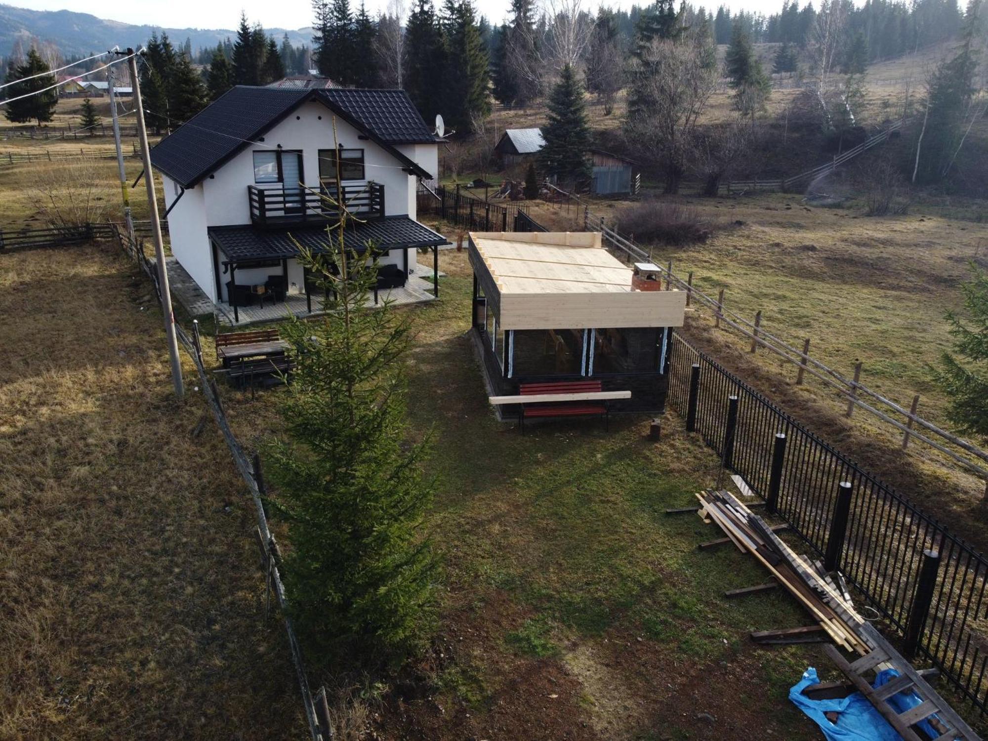 Vila Raisa Neagra Sarului Exteriör bild