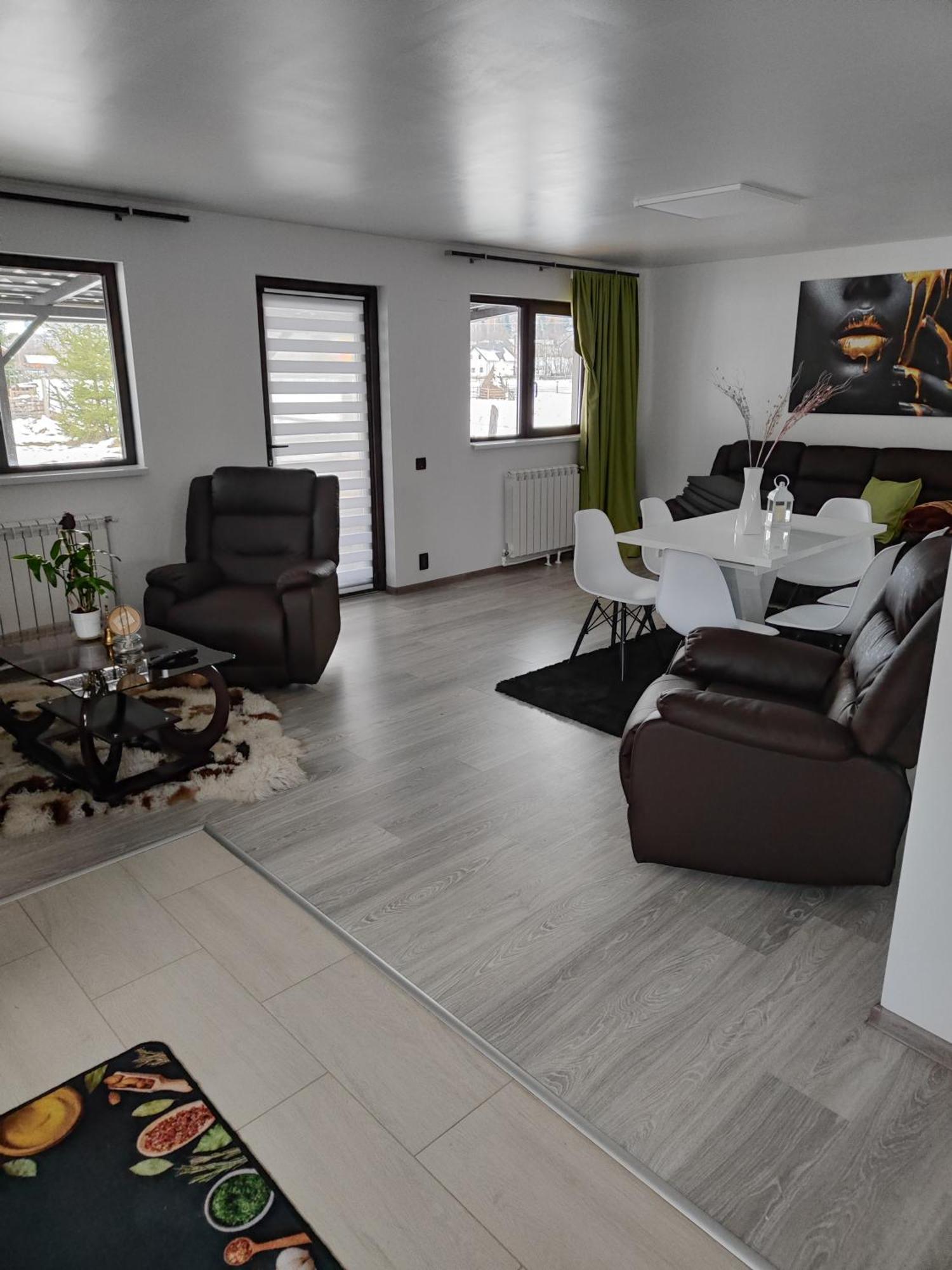 Vila Raisa Neagra Sarului Exteriör bild